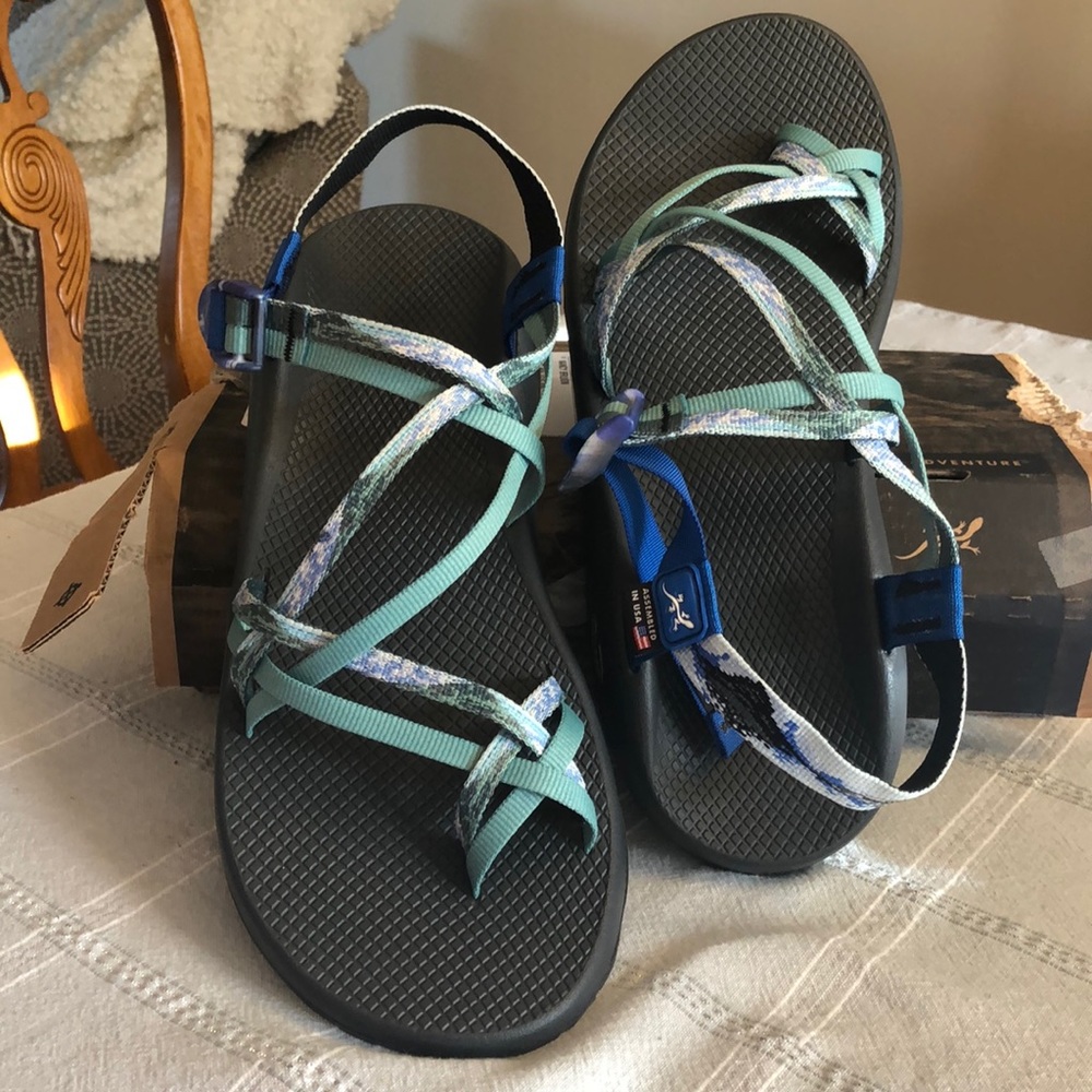 Custom Men Chacos: never worn